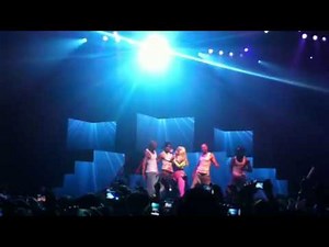 Right By My Side - Nicki Minaj ft.Chris Brown - Live
