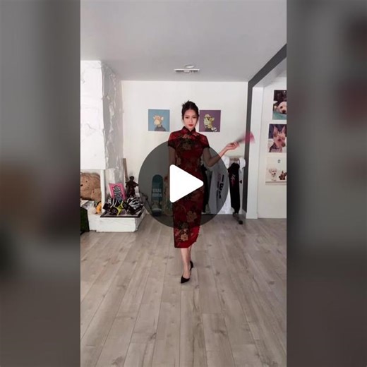 Officially in countdown for Chinese New Year 🧧 only 7 days away ☺️ qipao from @Beth and Brian Qipao ☺️ #transition #fyp #cny #lny #chinesenewyear #lunarnewyear #qipao #cheongsam