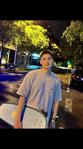 The Comedic Struggles of Aloofness Among Friends