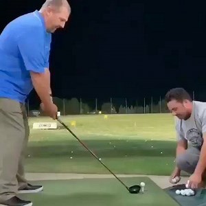 Best way to get in a quick range session before your tee time 😂😂 Via: @thegolfingthing | Golf Life
