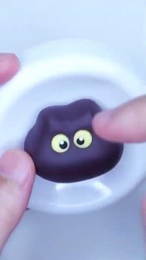 How to make a fondant CHESHIRE CAT | Alice In Wonderland