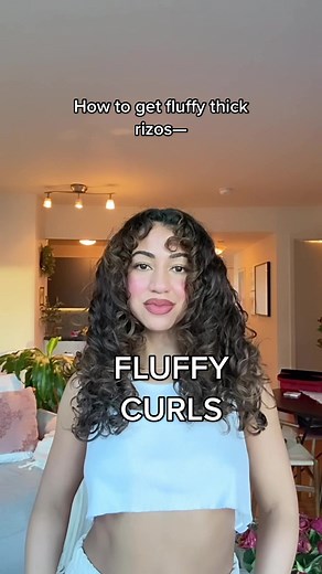 OK CHICAS!! A very detailed guide on how I do my rizos. Enjoy Reinas #latina #merengue #valentinesday #hispanic #dominican