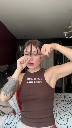 how to cut your bangs hair cutting at home tutorial (really easy!!) ✂️ cut my front bangs with me (hair shape inspo has always been zooey deschanel) #cuttingbangs #bangstutorial #stylingbangs #cuttinghair #cuttinghairathome #hairtutorial #bangstutorial #howtocuthair #hairstyletutorial some stuff 🔗 is commiss!oned - everything i use/wear in my pager!