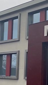 We're taking you behind the scenes of the Masking Master production process! During our visit at Matrex Molds we’ve captured some process of the production.We're showing you how the molds for the Masking Master are flattened before they’re going to be machine in the desired shape.The skilled engineers at Matrex Molds carefully shape the molds out of high-quality steel, ensuring that each one is perfectly crafted to create the ideal shape for the final product.Make sure to follow us and get more 