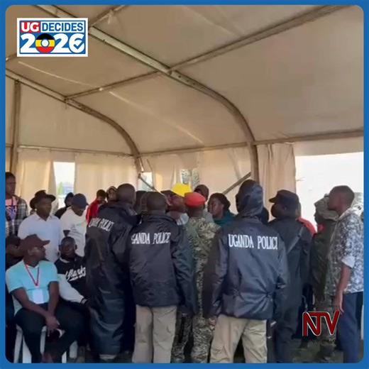At the ongoing Kampala Capital City Mayoral and Lord Councilor EC tallying exercise, chaos has erupted at the Kawempe Division tallying tent between NRM and NUP members and supporters over the results being read for the position of Lord Councilor. The scuffle started after NUP agents objected to the results being read by the Returning Officer for the NRM candidate, Ali Musa Segane, whom they say is being awarded a huge number of votes he did not attain. The Declaration of Results forms being rea