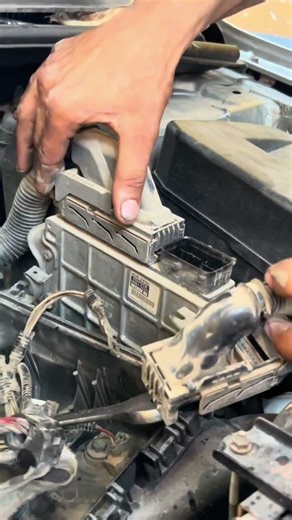 ECM Grip Lock Open Trick #ecm #grip #lock #alsharifautocare #electrician #solution #crimp