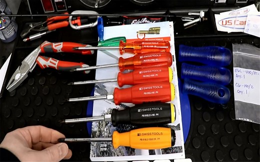 PB Swiss各款型号工具介绍评测(Youtube机翻视频 原视频在P2 介意勿看！请绕道谢谢！)