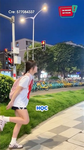 Sự khác biệt giữa nữ lớp mình và lớp người ta khi chơi thể thao: 😆 #shorts