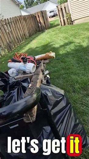 We Can Do This The Easy Way Or? 🤔 #smallbusiness #junkremoval #shorts