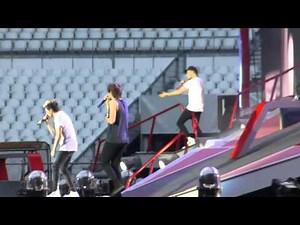 Better than words - One direction @Paris (Stade de France) ; 21 Juin 2014.
