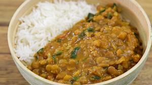 Quick and easy lentil dahl (lentil curry) recipe 😍 | The Cooking Foodie