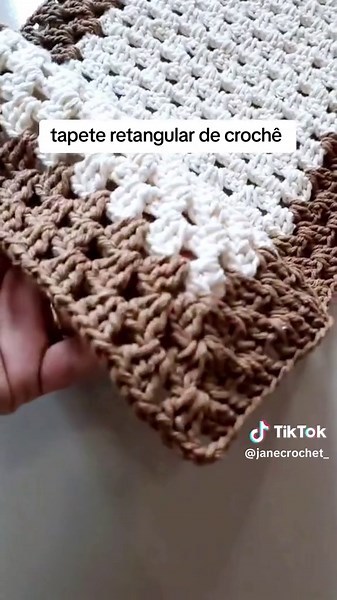Tapete Retangular de Crochê - Vídeo Aula por Jane Crochêt