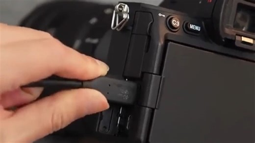 素材总丢失闪迪移动固态硬盘来救场