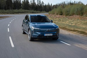 2025 Volvo EX90 First Ride: The Silent Treatment