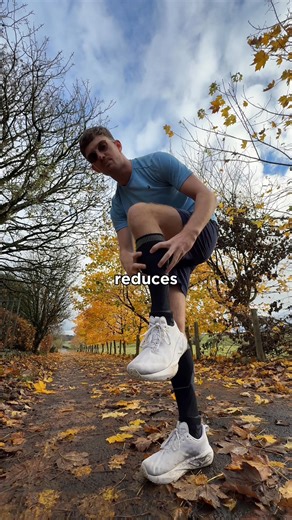 Pro runners don’t leave performance to chance. They optimise everything, including their socks. Compression has been used for years by athletes to improve circulation, reduce muscle vibration and speed up recovery. Our socks apply that technology to your daily training runs. You’ll feel: 💪 More stability in every stride 🩸 Better blood flow to working muscles ⚡ Less fatigue mid-run If it’s good enough for the pros, it’s good enough for your Sunday long run. 👉 Upgrade to compression and feel wh