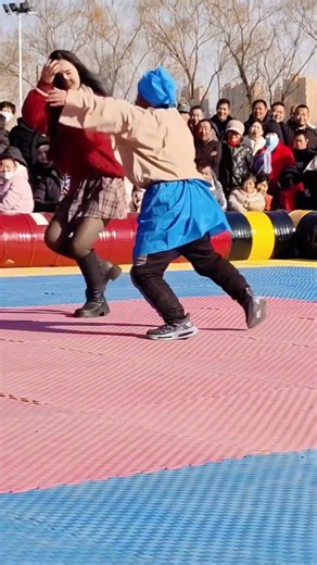 Dalong no longer sells steamed buns, now loves wrestling