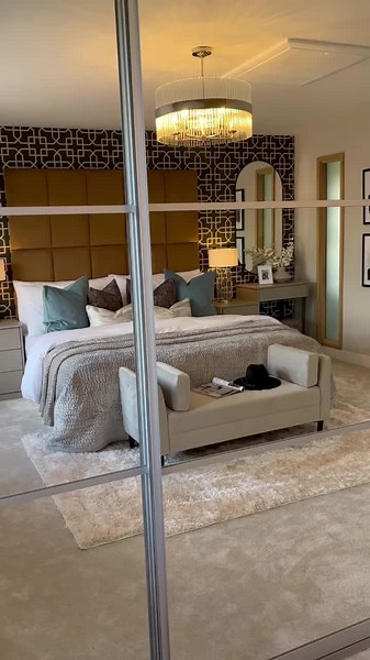 Walk in wardrobe goals 😍 All our walk in wardrobes are designed to maximise storage solutions and keep your room clutter free. #fittedwardrobes #slidingdoors #bespokefurniture #silvermirror