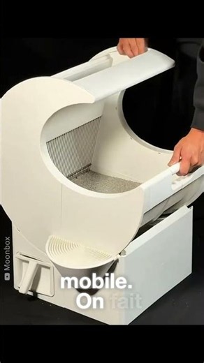 Moonbox, a semi-automatic, low-tech cat litter box that cleans in 5 seconds