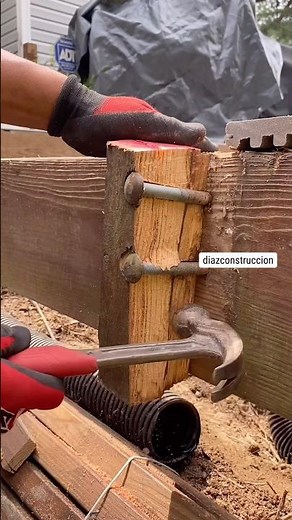 Instalación de poste para las barandas