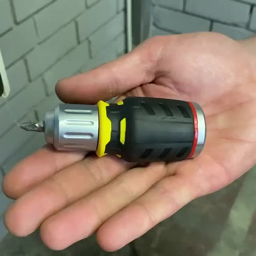 ⚡️ Stanley FatMax reversible screwdriver in action 💪😁 #tools #powertools