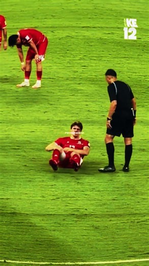 Raven gantikan Mauro yang cidera! Padahal Jens Raven kalo main jatuh terus