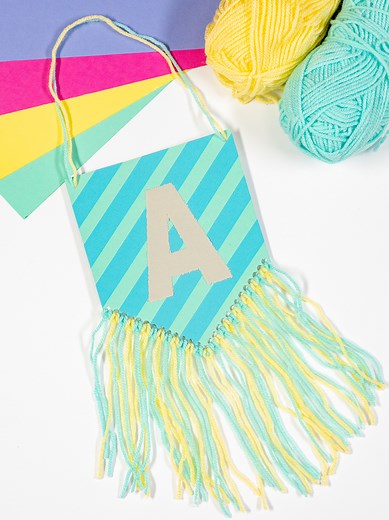 DIY-Wimpel-Türschild für Kinder basteln