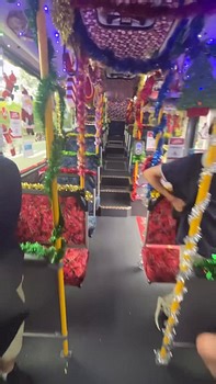 13K views · 186 reactions | A beautiful tradition each year - have you spotted or been on a Christmas bus? Did you know the drivers decorate these themselves?  : @jasonstransportvlog | Willoughby Living | Facebook
