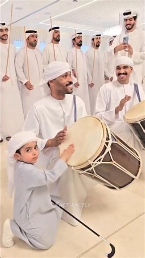 Why Dubai Sheikhs Don’t Wear Gold Despite Their Billion-Dollar Wealth 😱 #dubai #shortsvideo
