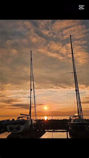 Sunset Sailing | Beauty Matters | Berta Sailing