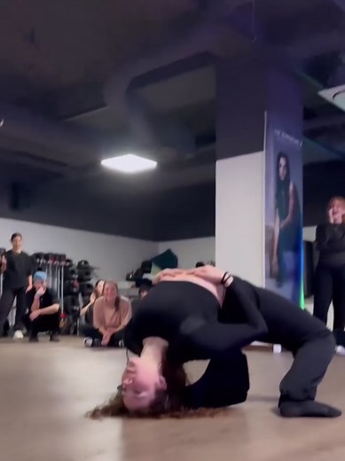 Freestyle Dance Performance by Kaycee Rice