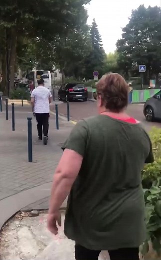 Leapfrog fail by mum. #leapfrog #failarmy #fail #fyp #fypシ #makeitgoviral #mumfailsagain