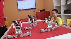 乐高EV3智能跳舞机器人