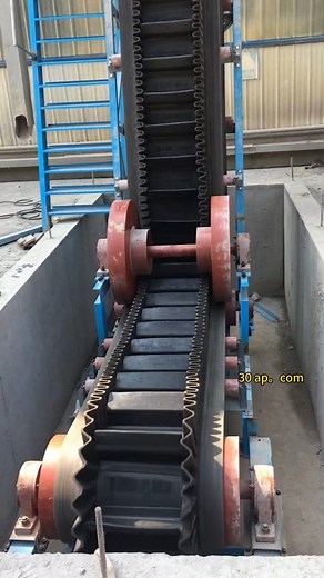 75K views · 628 reactions | The large-incline sidewall belt conveyor...