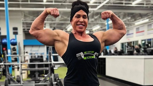 Inside the life of IFBB Pro bodybuilder & dental hygienist  Sherry Priami