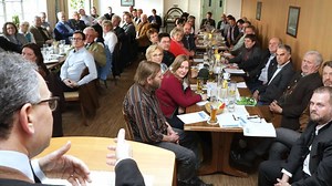 Florian Herrmann kritisiert Bundes-Agrarpolitik: Zu viele Regelungen und Ideologie