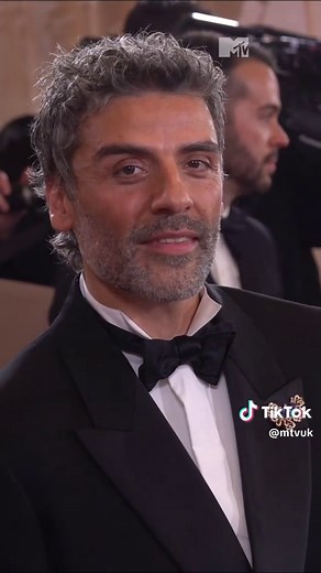 Oscar Isaac at the 2026 #GoldenGlobes… I have no words x #OscarIsaac #MTVMovies