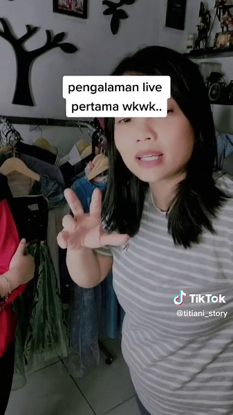 Yemi Collection (@titiani_story)’s videos with suara asli - Baju Anak Thirfting - Yemi Collection