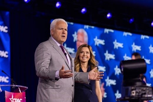 CPAC crowd cheers for impeachment hearings: "Wrong answer"