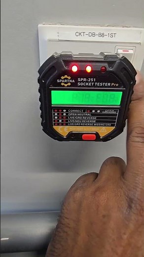 how to test sockets #testing #electrical #commissioning #coolgadgets