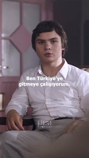 Global Movie | Film & Dizi Sahne on Instagram: "“17 Yaşında Çocuğun Yaşını Büyüttüler, Asabilmek İçin.” 🎬 Bazen bir insan, bir milletin onurunu omuzlarında taşır… 🎬 Film: Cep Herkülü: Naim Süleymanoğlu 🎬 Original Title: Pocket Hercules: Naim Süleymanoğlu 🎭 Tür: Biyografi / Dram / Spor ⭐ IMDb: 8.2 / 10 Dünya halter tarihine adını altın harflerle yazdıran Naim Süleymanoğlu’nun hayatını anlatan film; yalnızca bir sporcunun başarı hikâyesini değil, aynı zamanda kimlik, baskı ve özgürlük mücadele