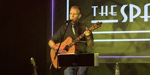 Exclusive: Adam Pascal Sings from CHESS in Clip from SO FAR: AN ACOUSTIC RETROSPECTIVE