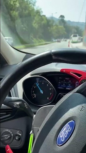 Ford Escape 2017-2.0Turbo-240hp-370Nm (0-100)