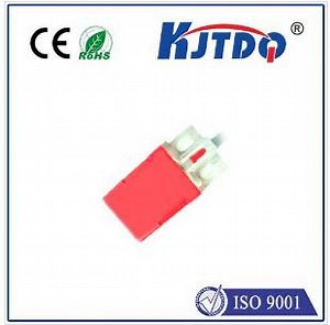 [Hot Item] Kjtdq Square Type Proximity Sensor Y17 Red Housing Non Flushed PNP NPN