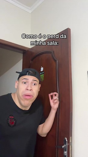 Tipos de Nerd na Escola: Como Identificar o Estudante Nerd