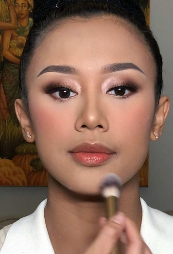 Aeris Beaute Loose Setting Powder Review for Tan Skin