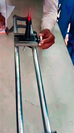 Meta Mind on Instagram: "Science Experiment (Concave Mirror)"