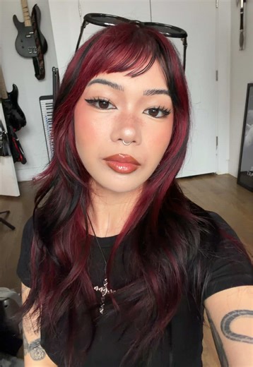 was feeling chopped so i followed a makeup tutorial i posted in summer 2024 (i looked really good that summer idk) and now i feel gorg