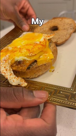 Low Calorie Sausage Egg & Cheese Bagel That Changed My Life (High Protein Recipe in Description)