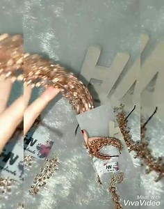 1.5K views · 102 reactions | Diadème et parure bronze Bsahat moulatou Livraison tt les wilayas Prix ou commande :prv الارسال متوفر إلى كل الولايات عبر المواصلات أو البريد للطلب او الاستفسار عن السعر الرجاء التواصل على الخاص | HN Handmade | Facebook