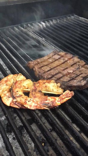 Just a little glimpse of our valentines candle light dinner. 10oz Ribeye w/ 3 jumbo shrimp 🍤 and 2 sides. Also featuring Garden Chicken Brst W/grilled mushrooms,peppers &cheese And 2 sides. 4 to 8 pm. | Mrs Yoders Kitchen